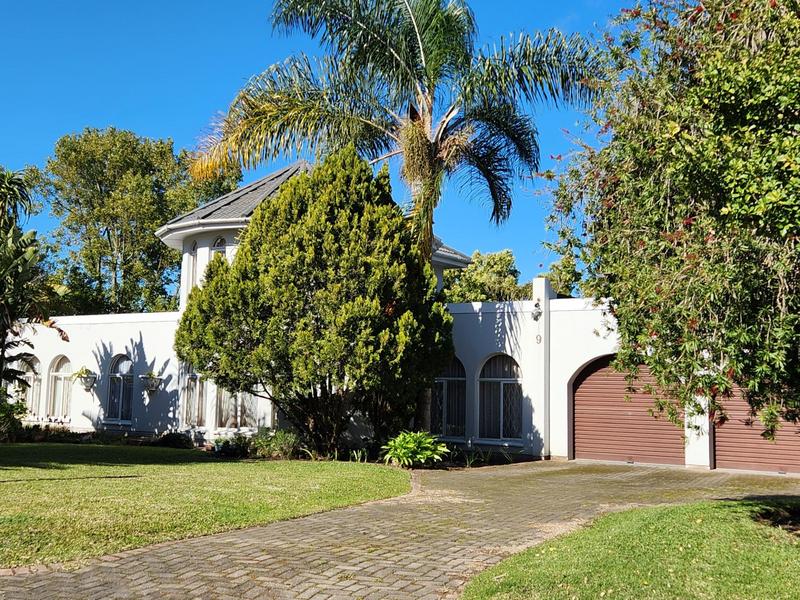 4 Bedroom Property for Sale in Heather Park Western Cape